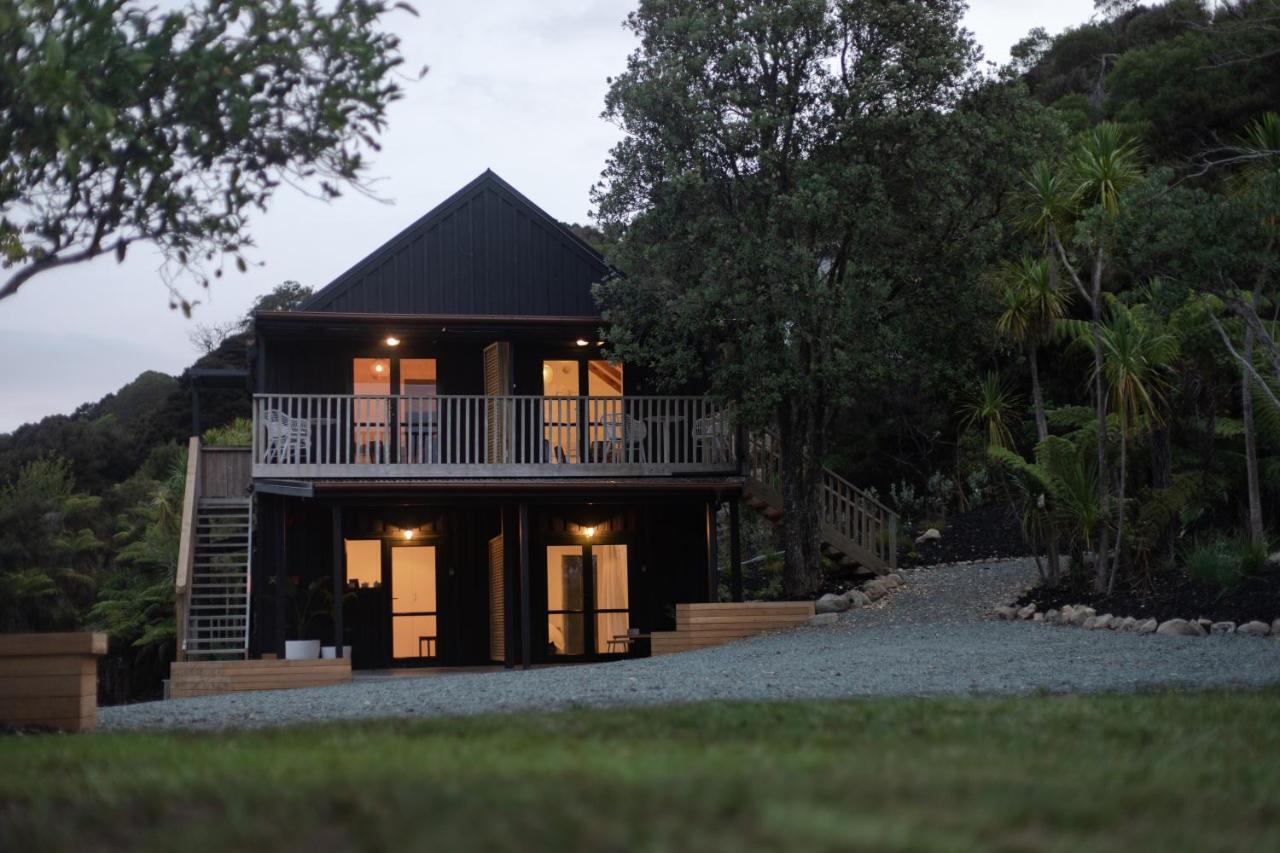 Tui & Nikau Cabins Mangawhai Ngoại thất bức ảnh