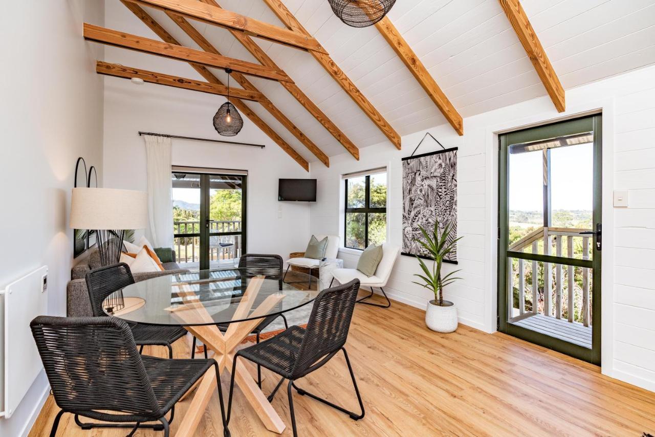 Tui & Nikau Cabins Mangawhai Ngoại thất bức ảnh