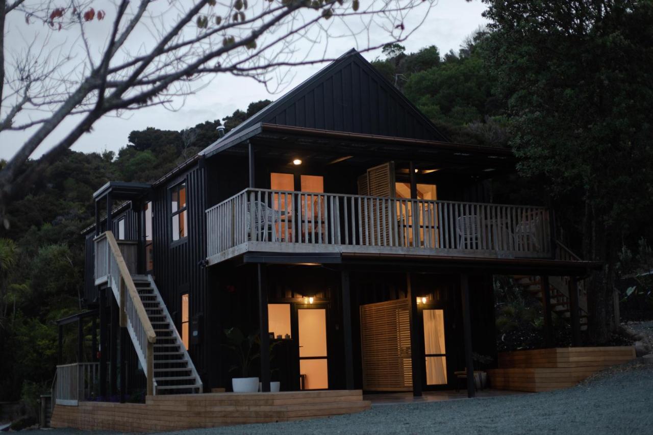 Tui & Nikau Cabins Mangawhai Ngoại thất bức ảnh