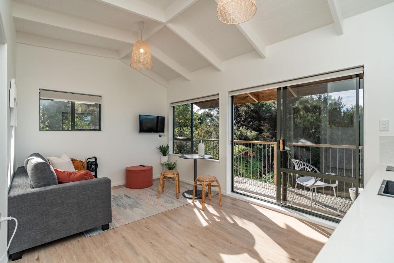 Tui & Nikau Cabins Mangawhai Ngoại thất bức ảnh